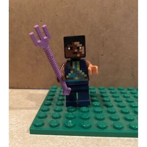 Lego Minecraft Sentinel‎ Soldier With Enchanted Trident